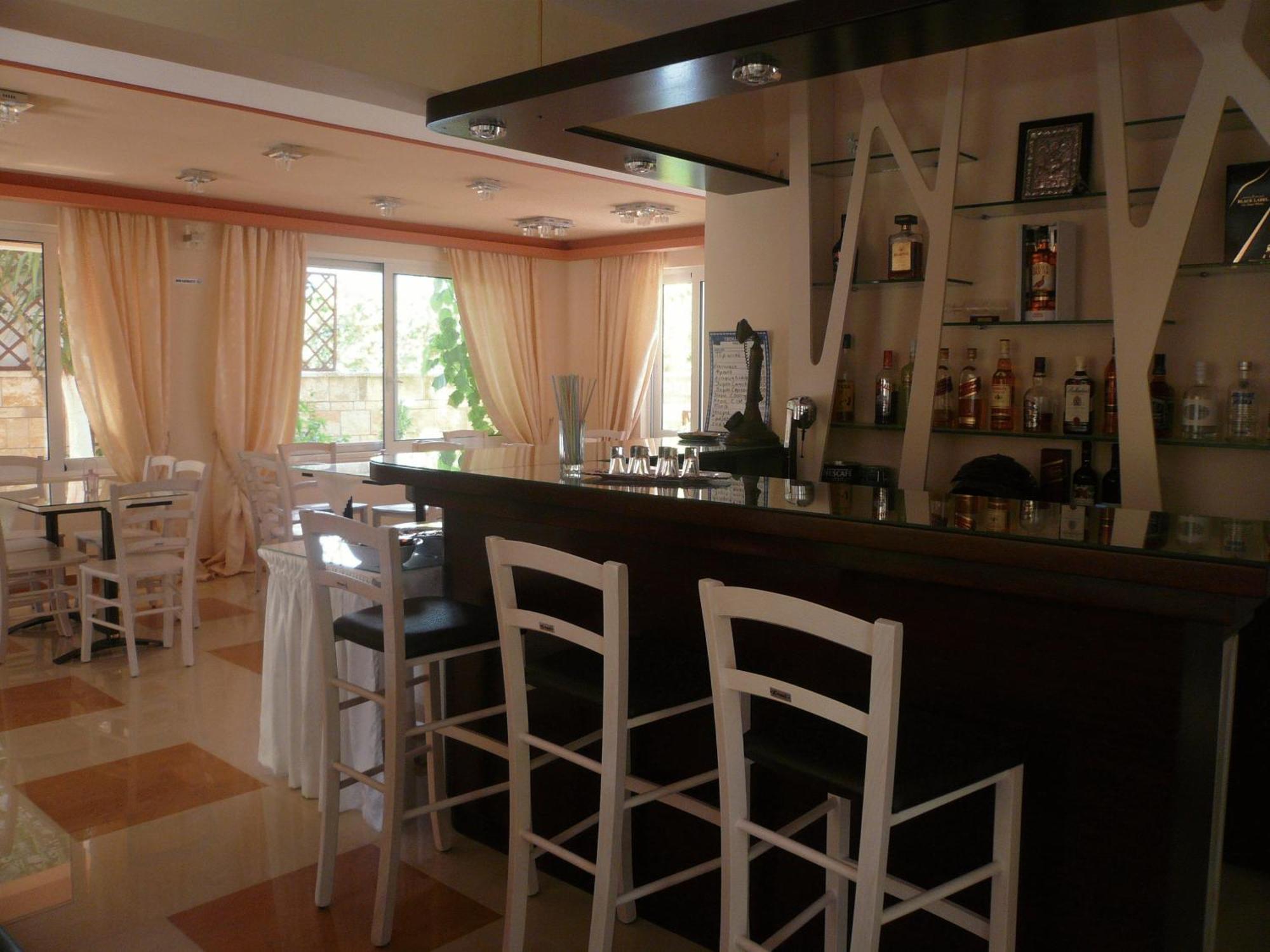 Hotel Avra ลิเกีย ภายนอก รูปภาพ