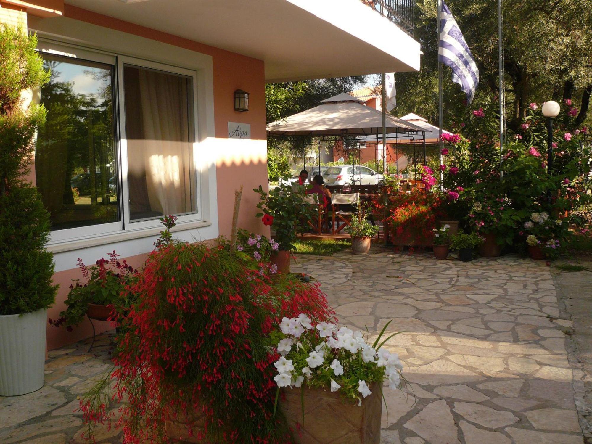 Hotel Avra ลิเกีย ภายนอก รูปภาพ