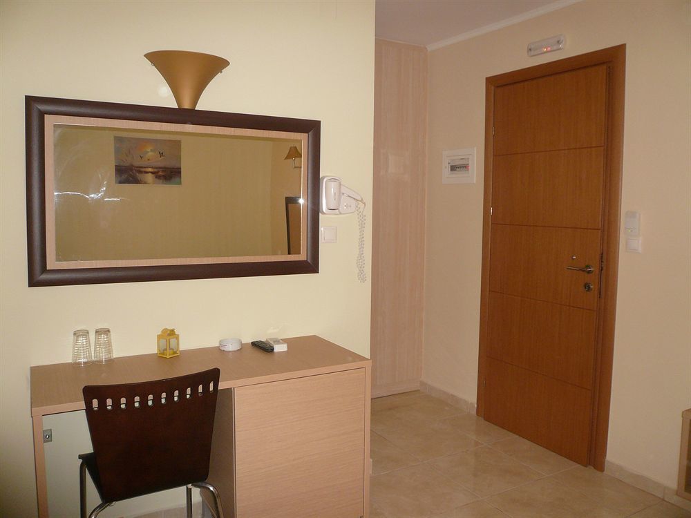 Hotel Avra ลิเกีย ภายนอก รูปภาพ